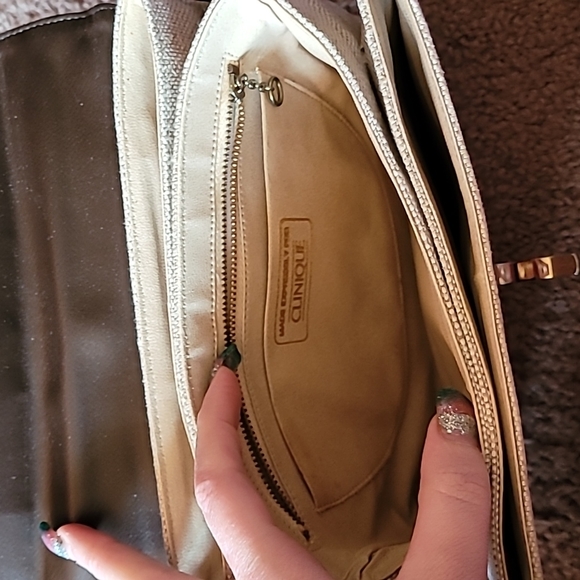 CLINIQUE purse clinique purse clinique purse clinique purse clinique purse clini - Picture 16 of 16